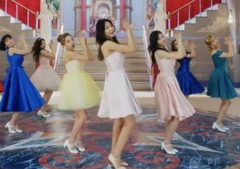 Daebak! What Is Love Milik TWICE Jadi MV Girlband K-Pop Tercepat yang Mendapat Puluhan Juta Viewers!