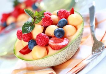 Bukannya Nggak Boleh, Tapi Sebaiknya Kamu Berhati-hati Saat Sarapan Buah Saja, Ini Bahayanya!