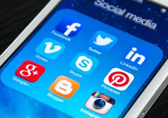 5 Tanda Kalau Kamu Kecanduan Smartphone, Nomor 4 Bisa Bahaya Kalau Kelamaan