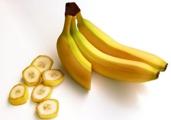 Nggak Cuma Pakai Jeruk Nipis, Batuk Juga Bisa Sembuh dengan Pisang loh!