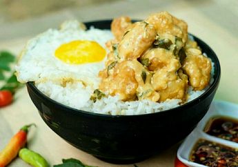 Salted Egg Chicken di Salt_Inc Lumernya Sampai Bikin Lidah Goyang