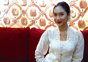 Happy Salma Melihat Banyak Kartini Modern, Siapa Saja, Hayo?