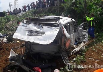 BREAKING NEWS! Kecelakaan Maut Toyota Avanza B 7058 GA Masuk Jurang di Jalur Puncak Bogor,  8 Orang Tewas di Tempat 