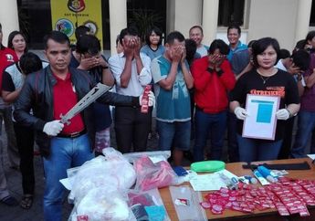 Miris, Digrebek Polisi, Pesta Seks Gay di Surabaya Cuma Bayar Rp 100 ribu