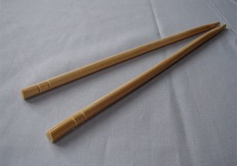 Nggak Sangka, Kebersihan Peralatan Makan di Pesawat Menjijikkan! 