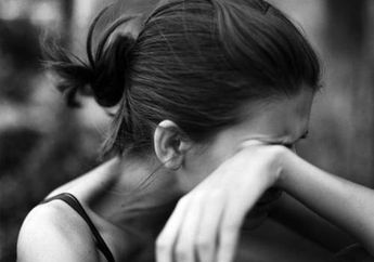 Sakitnya Cinta Tak Terbalas, Ini Cara Lupakan Dia yang Menyakiti Kamu