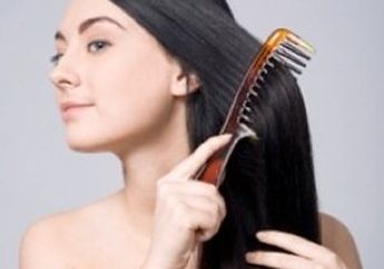 Ternyata Begini Teknik Menyisir Rambut yang Bikin Kamu Tambah Cantik