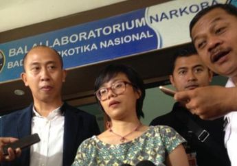 Istri Iwa K Blak-blakan Soal Tabiat Suami di Rumah