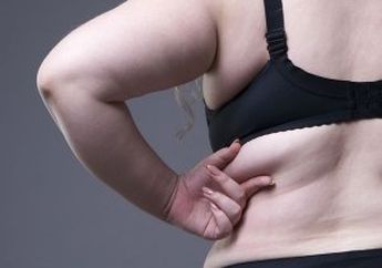 Yuk Hilangkan Lipatan Lemak di Punggung yang Bikin Pria Jadi Ilfeel, Pakai 6 Gerakan Ini