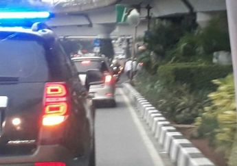 Lewati Jalur Busway, Ini Pengakuan dan Alasan Sandiaga Uno