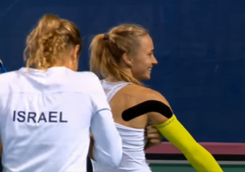 VIDEO: Pemain Tenis Wanita dari Israel Ini Tidak Bisa Berhenti Tertawa Saat Lawannya Melakukan Ini