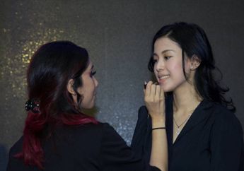 Inilah Solusi Pakai Lipstik Matte Agar Bibir Tak Lekas Kering