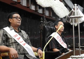 Raja Salman akan Menggunakan Mikrofon Emas Rancangan Adik Vidi Aldiano