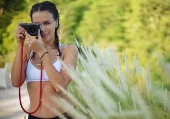 Tubuh Indah Sophia Latjuba Tak Lekang Oleh Waktu, Netizen Sampai Kagum