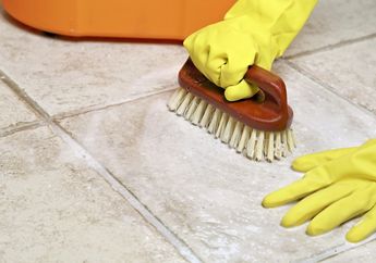 Lantai Mau Bebas Noda, Bersihkan dengan 2 Bahan Alami Ini