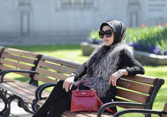 Inilah 10 Koleksi Kacamata Syahrini, Nomor 10 Termahal Bisa Untuk DP Mobil