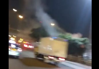 Breaking News! Video diduga Bom Meledak di Halte Busway Kampung Melayu, Jakarta Timur, Ada Potongan Tubuh