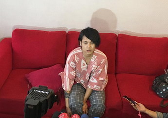 Evelyn Nada Anjani Digotong Petugas Rescue Setelah Rafting! Ada Apa?