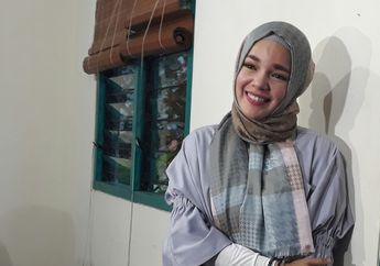 Target Baca Al-quran, Dewi Sandra: Ternyata Berat Banget!