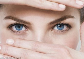 7 Gerakan Senam Mata yang Mudah Dilakukan untuk Menghilangkan Keriput di Area Mata