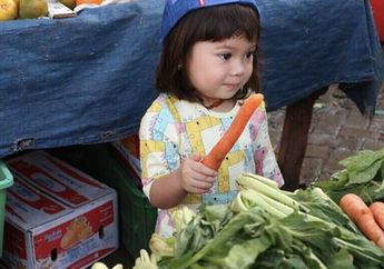 Lucunya Gempita Nyanyi Manggil Tukang Bakso