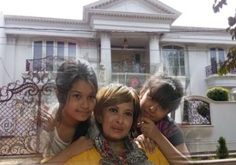 Jenazahnya 3 Kali Dimandikan dengan Deterjen, Yana Zein Tak Tinggalkan Warisan Pada Anak-anaknya Meski Harga Hunian di Kawasan Rumahnya Capai Miliaran Rupiah