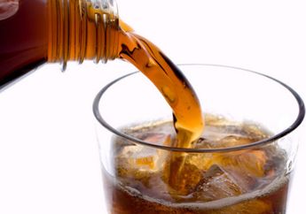 Anak Sering Minum Softdrink? Hentikan Sekarang Sebelum Terlambat!