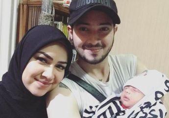 Anaknya Baru Berusia 2 Bulan Sudah Menjadi Korban Bully, Aryani Fitriana Meradang