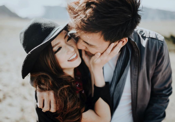 Jadi Bridesmaid, Melody dan Nabila JKT48 Perhatian Banget Sama Stella Cornelia