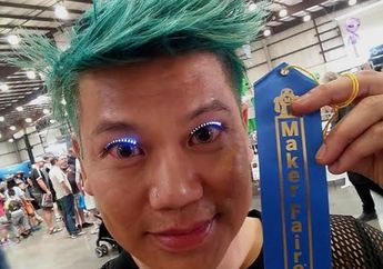  Berani Coba Bulu Mata LED? Menyala Warna-Warni Ala Lampu Diskotik