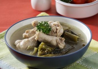 RESEP - Sop Ayam Sawi Asin Menu Hangat Pas Untuk Temani Sahur