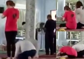 Tanpa Mukena Dua Perempuan Sembahyang di Masjid, Ini yang Kemudian Terjadi