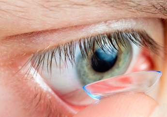 Bikin Tambah Cantik, Ini 7 Aturan Main Pakai Lensa Kontak