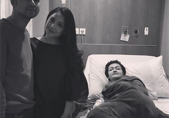 Ziarah Ke Makam Jupe, Raffi Kenang Jupe Minta Air Zam Zam Ke Raffi