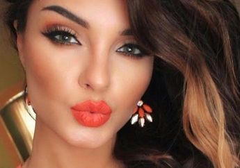 Wajah Kamu Sering Terlihat &lsquo;Kuyu&rsquo; dan Kusam? Segarkan dengan Makeup Bernuansa Tangerine Saja! 