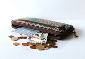 6 Cara Cerdas Menghemat Uang Gaji