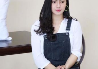 Artis Cantik ini Sempatkan Diri Datang ke Makam Jupe di Tengah Kesibukannya!