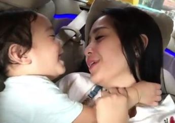 Lucu! 5 Selebriti Wanita Ini Pajang Foto Anak Saat Lebaran, Mana Favoritmu?