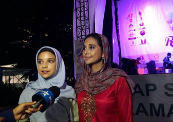 Ayu Azhari Kenalkan Anak-anak Bulenya Dengan Musik Marawais dan Hadrah