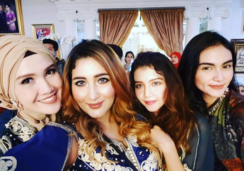 Usai Bercerai, Selebriti ini Rayakan Lebaran Dengan 2 Anaknya, Mantan Suaminya Tak Datang 