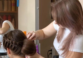 Tak Suka Bentuk Potongan Rambutnya, Dua Wanita Ini Lapor ke Polisi, Tak Disangka Komentar Netizen 