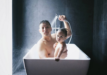 Ringgo Agus Tak Mau Lagi Melewatkan Golden Moment Anak