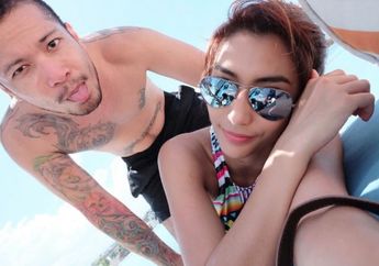 Tyas Mirasih Menikah, Robbie Abbas Komentar: Dia Udah Mau Ke Jalan Yang Benar