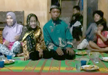 Dokter Pun Turun Tangan Memberikan Saran Agar Pasangan Nenek Rohaya dan Suami Berondongnya Puas dalam Bercinta, Wow!