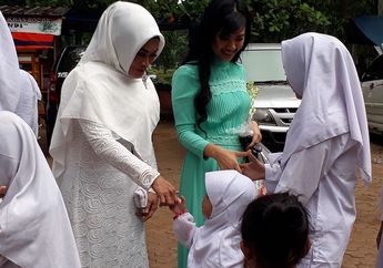 Keluarga Wujudkan Impian Jupe Ulang Tahun Bersama Anak Yatim