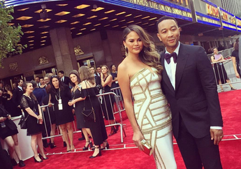 John Legend dan Chrissy Teigen Berlibur ke Bali, Bangga Melihat Mereka Lakukan Ini