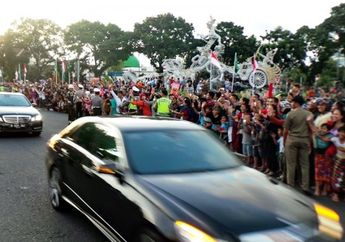 Wow, Masyarakat Bali Sambut Raja Salman :)