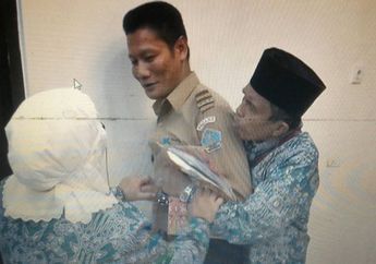 Pilu! Pasangan Jemaah Haji Lansia Ini Gagal Berangkat Padahal Sudah 7 Tahun Menabung, Videonya Bikin Nangis