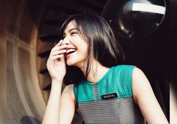 Hiasan Rambut Kepala Mika Tambayong Bikin Netizen Salah Fokus