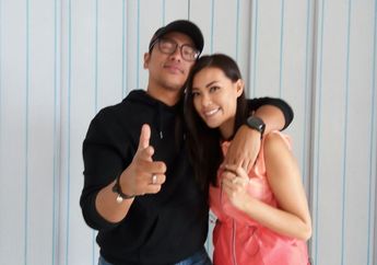 Ingin Rasakan Kenikmatan yang Berbeda, Sammy Simorangkir dan Viviane Tjeuw Menikah Tanpa Jasa WO